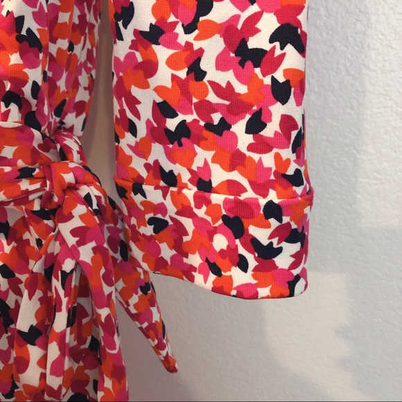 DVF Size 2 New Julian Two Leaf Dance Wrap Dress - Picture 13 of 16